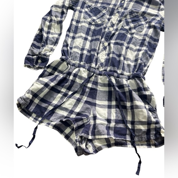 Aerie Navy and White Plaid Romper Women’s Medium EUC - Picture 6 of 9